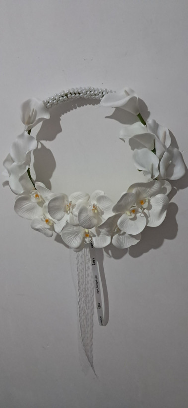 دسته گل سازه ای سفید مناسب عقد و عروسی
