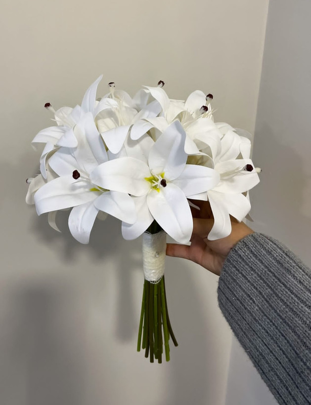 دسته گل لیلیوم گل برای گل سفید مناسب عروسی