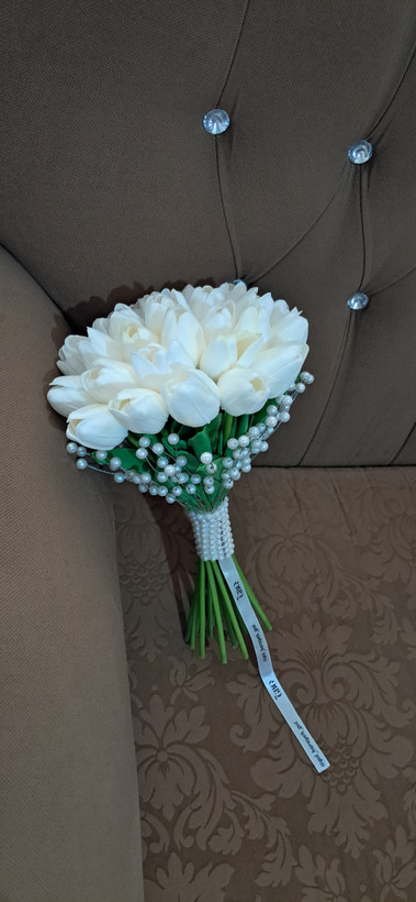دسته گل لاله 30 شاخه با مروارید